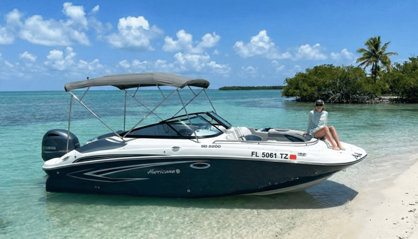 22' Deluxe Hurrican Deck Boat